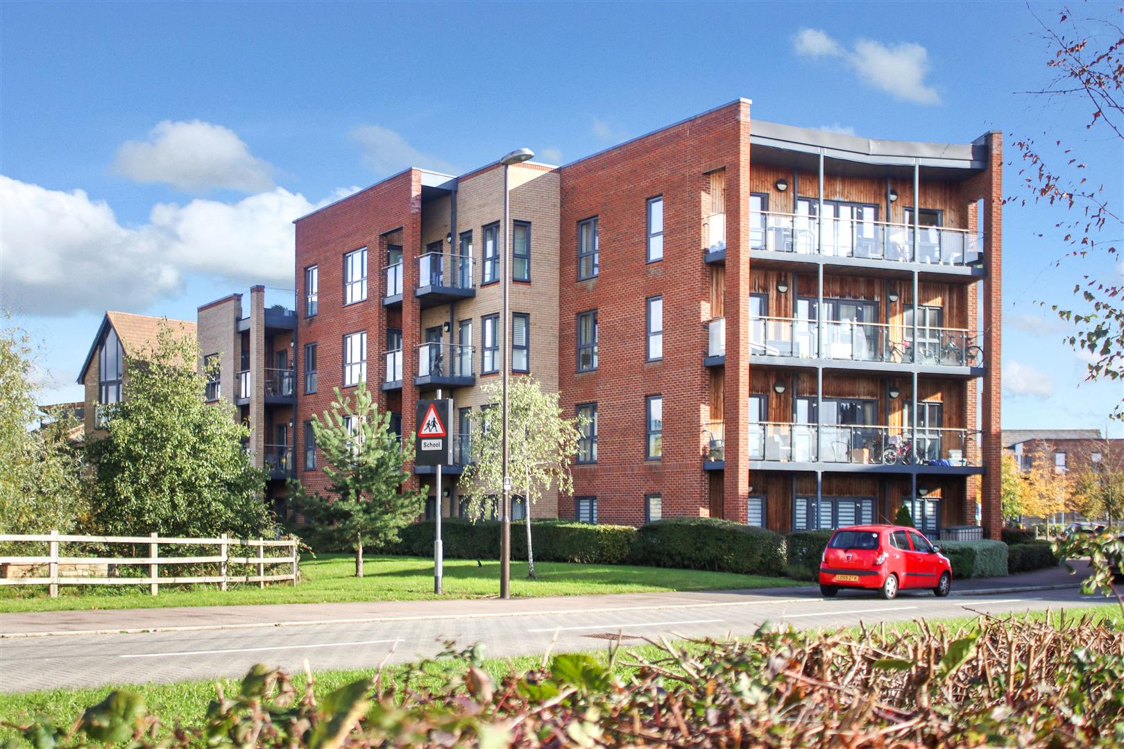 14 Atlas Way, Oakgrove, Milton Keynes